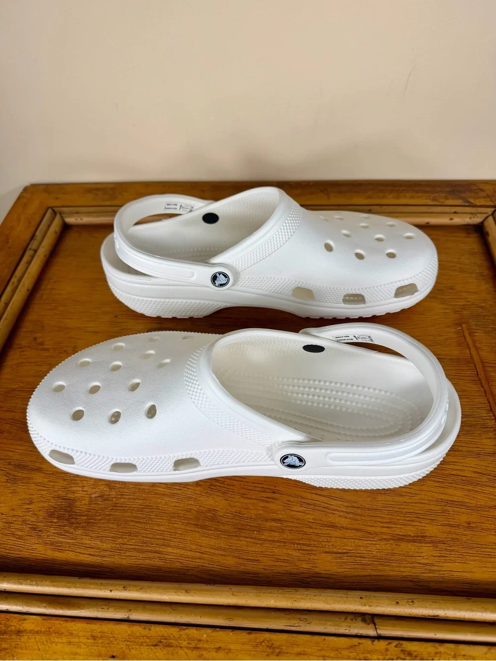 New Crocs Men’s Classic Clogs White Size 11